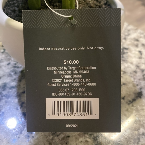 Bundle of 4 Threshold Faux Green Leaf Plants - Picture 6 of 7